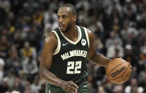 开元线上娱乐 -NBA季后赛倒计时，密尔沃基雄鹿关键时刻绝杀压哨，细节引发关注，媒体盛赞，年轻球员得到机会的简单介绍