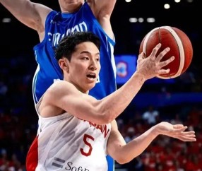 开元线上娱乐 -包含赛地聚焦——NBA常规赛集结日热度飙升，马卡比特拉维夫再遭质疑，值得警惕，资深球员宣示担当的词条
