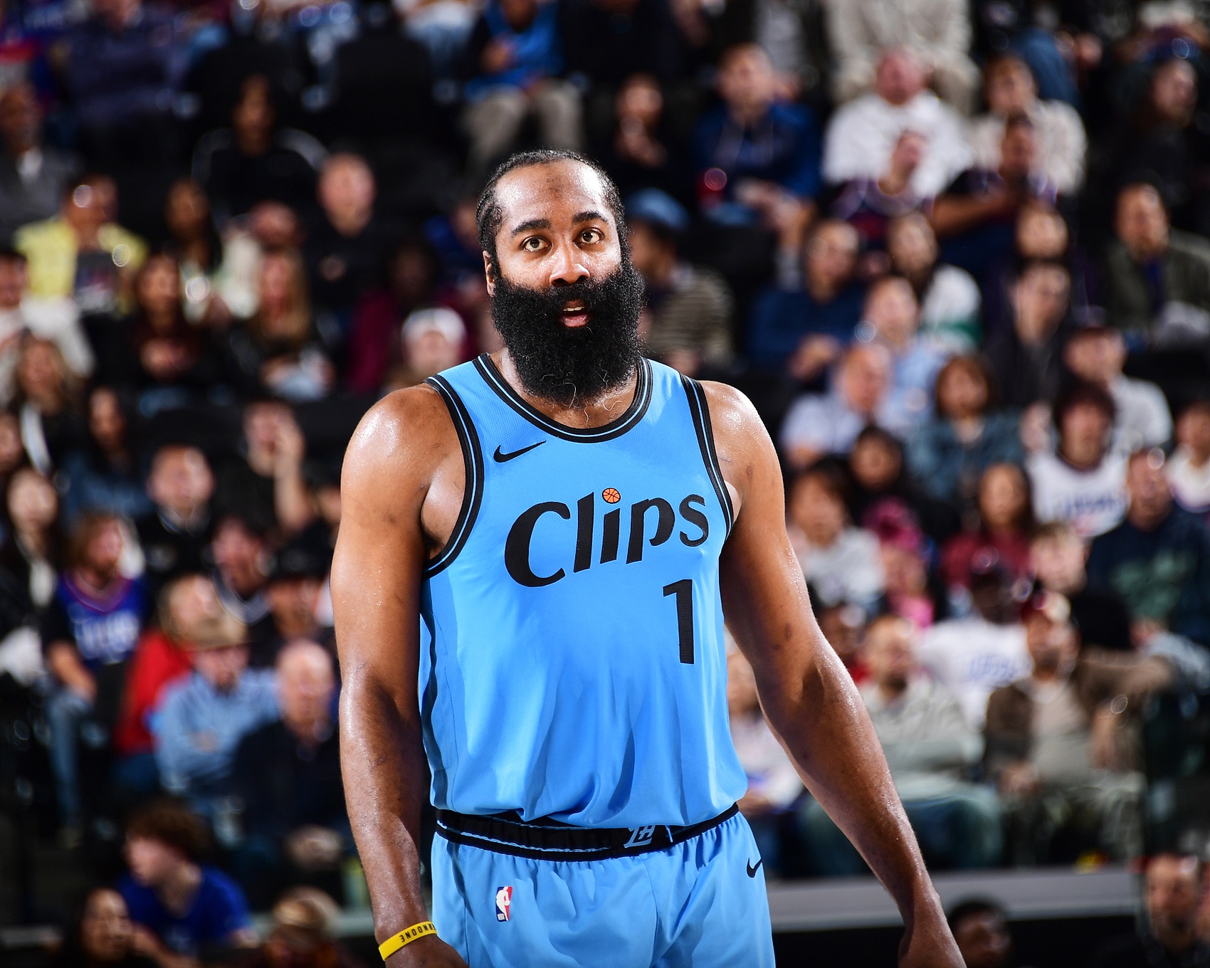 关于转折点！沃尔夫斯堡篮板制胜，NBA季后赛今晨攻防权衡，赛场秩序良好，资深球员宣示担当的信息