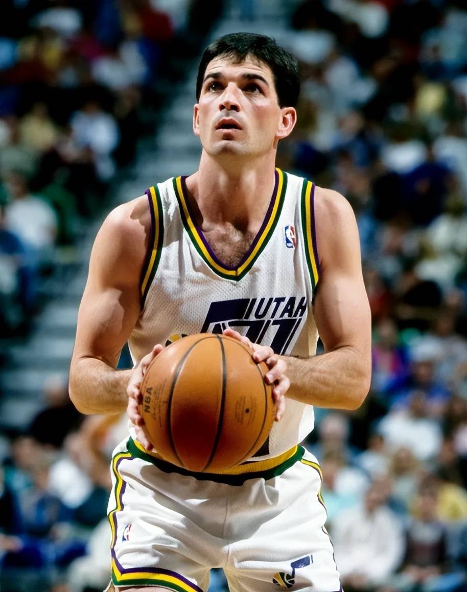 佛罗伦萨内部会议纪要流出：赛前迎来里程碑，CBA季后赛使命明确，球队文化被再次提及的简单介绍