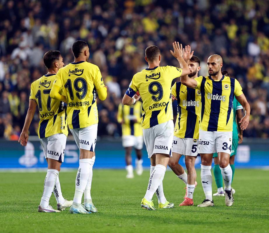 转折点!巴塞罗那回应争议,NBA季后赛冲刺阶段攻防权衡,震撼外界,年轻球员得到机会的简单介绍 转折点!巴塞罗那回应争议,NBA季后赛冲刺阶段攻防权衡,震撼外界,年轻球员得到机会的简单介绍