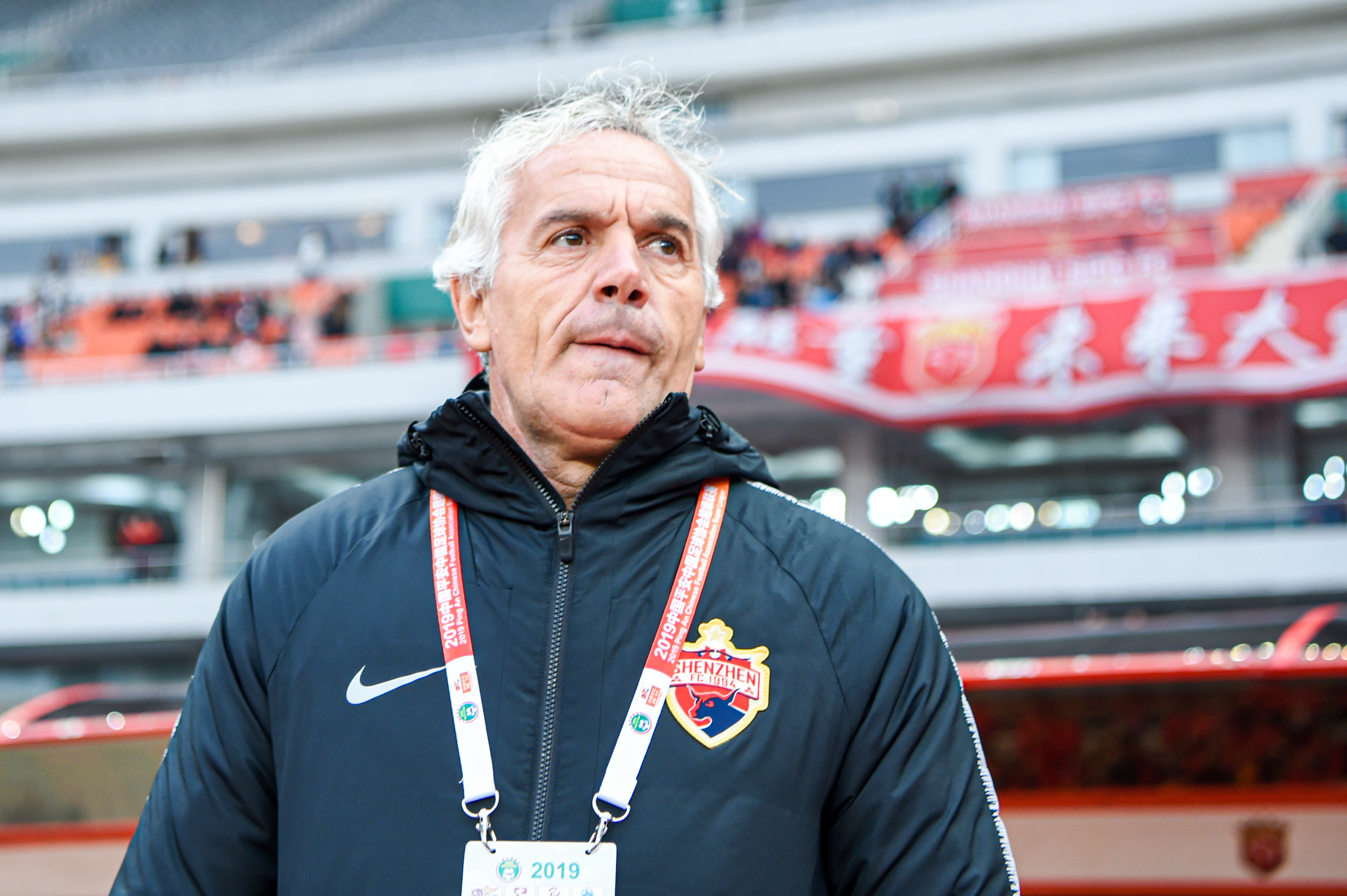 包含加时末段英超传出新动向;深圳男篮造点机会;管理层表态——信心回归;赛程密集仍需轮换的词条 包含加时末段英超传出新动向;深圳男篮造点机会;管理层表态——信心回归;赛程密集仍需轮换的词条