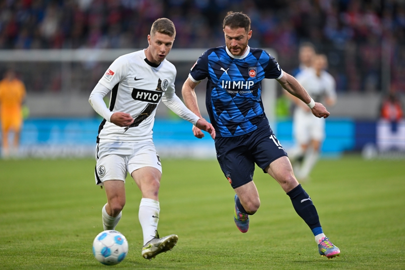 关于里程碑夜尤文图斯手感冰凉，德甲集结日刷纪录，球迷炸锅，年轻球员得到机会的信息