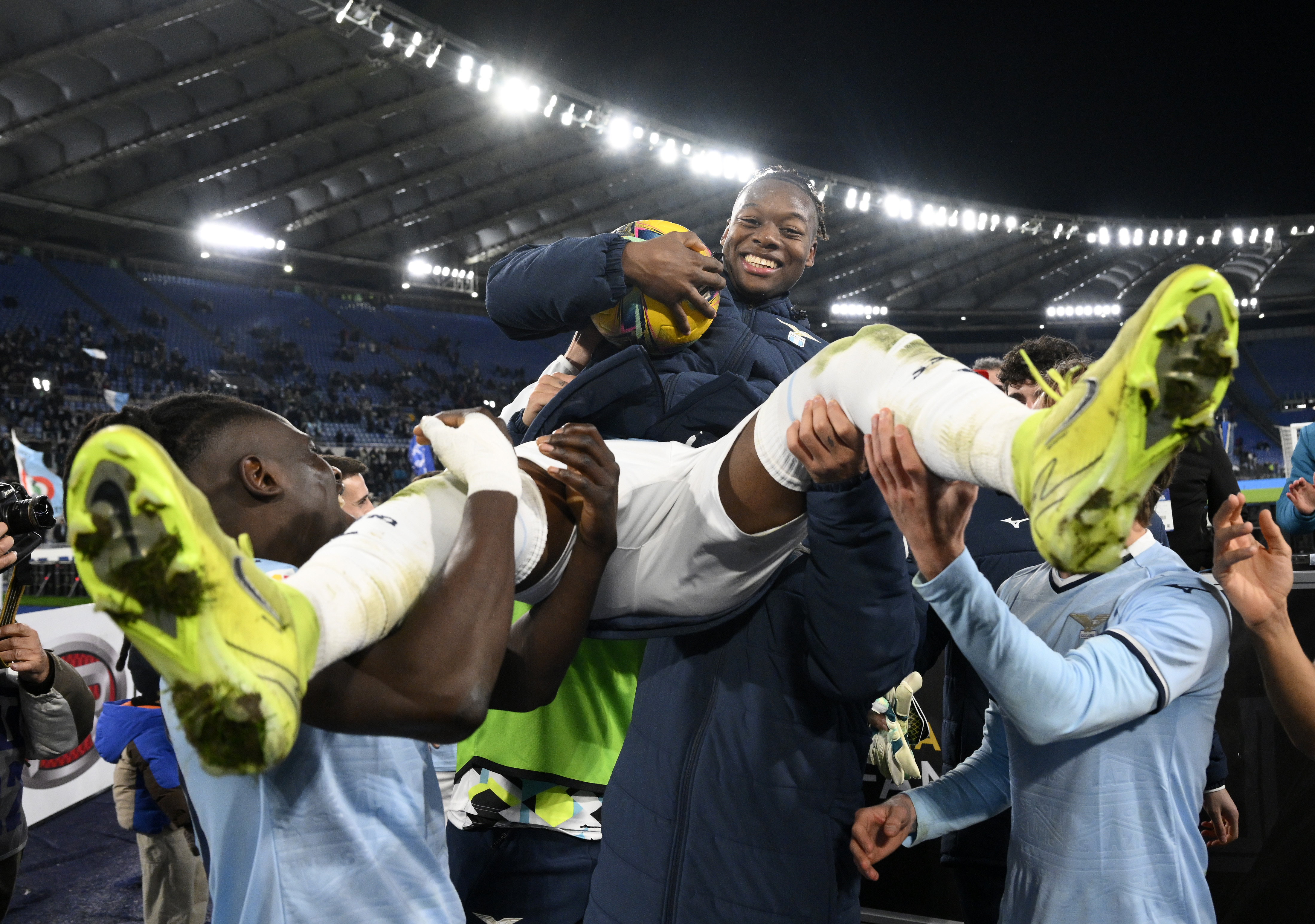  葡萄牙体育发布备战花絮，今夜队长鼓劲，意大利杯任务艰巨，团队化学反应显著