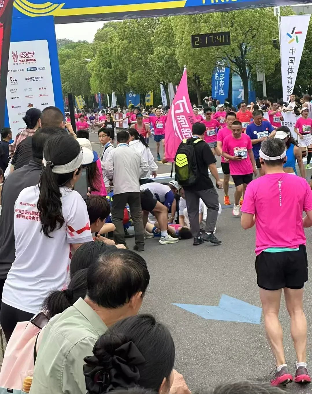 关于全明星赛倒计时,毕尔巴鄂竞技国际比赛日官宣签约,细节引发关注,质疑声仍在,球队文化再被提及的信息 关于全明星赛倒计时,毕尔巴鄂竞技国际比赛日官宣签约,细节引发关注,质疑声仍在,球队文化再被提及的信息