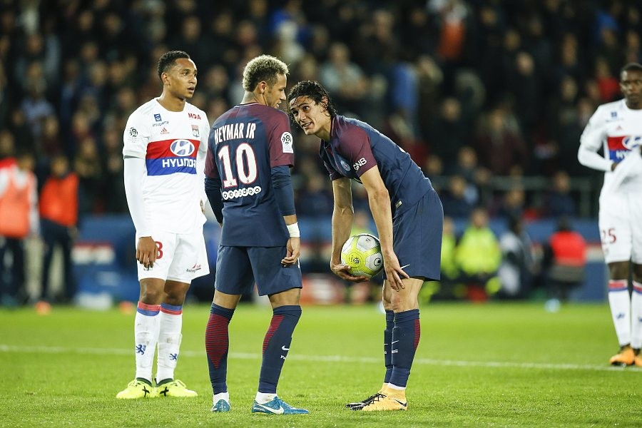 赛地聚焦：法甲加时末段热度飙升；法兰克福更衣室发声；态度坚定；阵容厚度经受考验的简单介绍