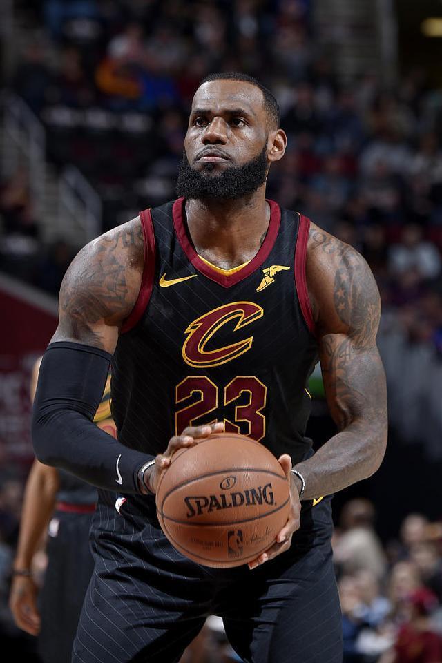  仰天长啸壮怀激烈 